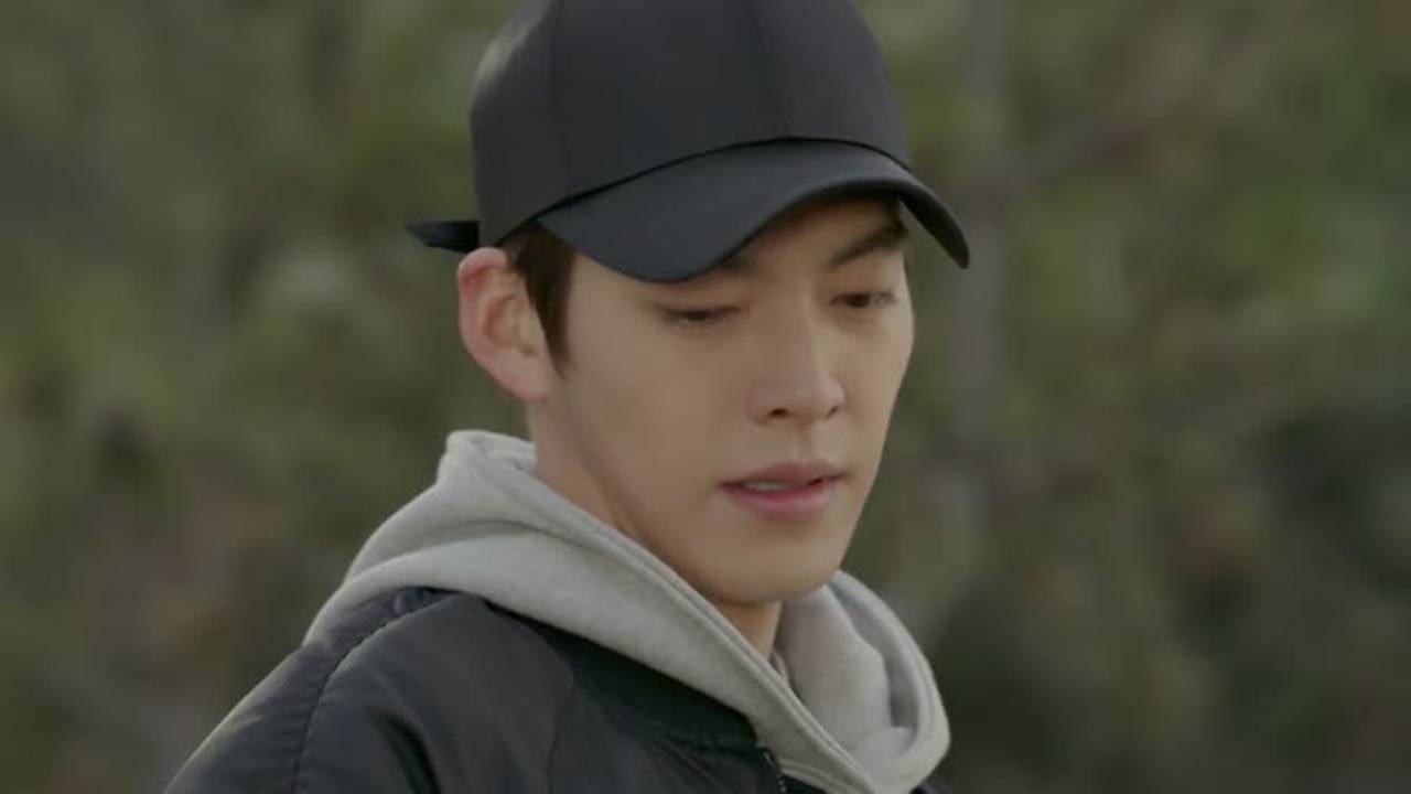 Moskvada qayerda yalangoch ayollarga josuslik qilish mumkin?