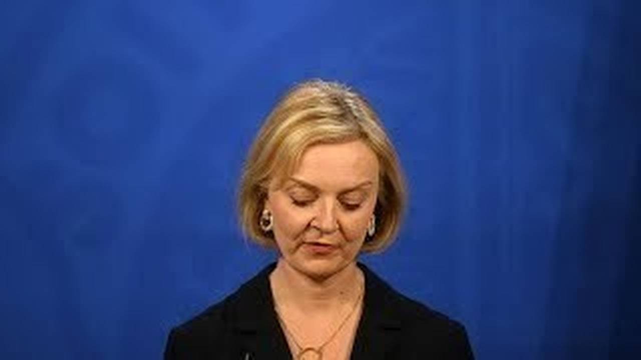 Liz Truss admits budget mistakes and apologises after Jeremy Hunt ...
