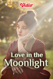  Love in the Moonlight