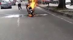 Motor Terbakar di Medan