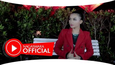 Ika Putri - Tanpa Alasan - Official Music Video NAGASWARA