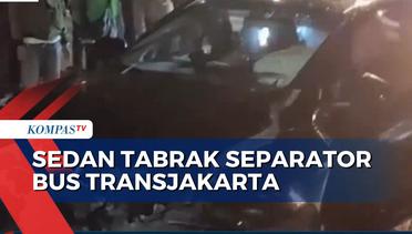 Mobil Sedan Tabrak Separator Transjakarta di Jakarta Selatan!