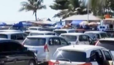 VIDEO: Antrean Masuk Pelabuhan Penyeberangan Muntok Capai 10 Km
