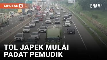 Ribuan Kendaraan Padati Ruas Tol Jakarta-Cikampek