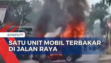 Diduga Korsleting Listrik, Satu Unit Mobil di Jalan Raya Banjarnegara Ludes Terbakar