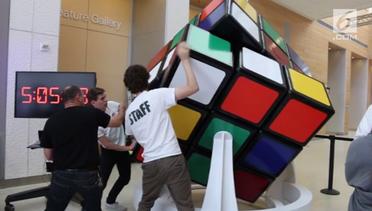  Penampakan Kubus Rubik Terbesar di Dunia