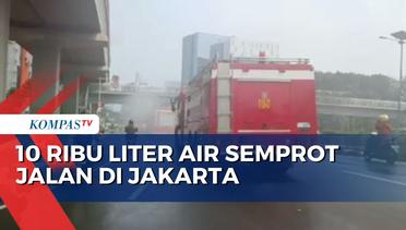 Tekan Polusi Udara, Pemprov DKI Jakarta Semprotkan Air ke Jalanan Ibu Kota