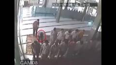 Aksi pencuri leptop di masjid tertangkap CCTV