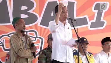 Jokowi Bagikan Sumbangan Rekonstruksi Rumah Kepada 5.293 Korban Gempa