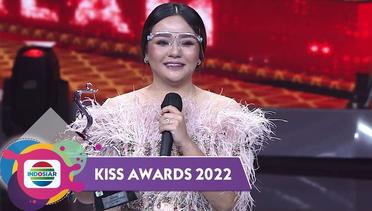 Selamat Untuk Gita Sinaga!! Raih Penghargaan Aktris Mega Series/Ftv Terkiss  | Kiss Awards 2021