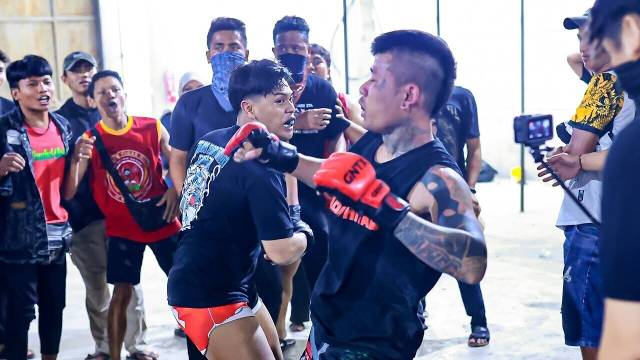 GANG NAGA HITAM VS GANG DORAEMON - BHSF - STREET FIGHT