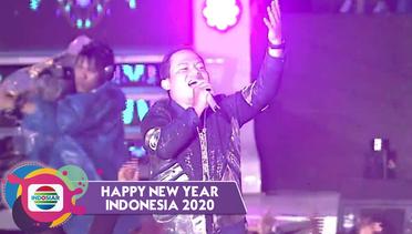 Gass Teruss!!!Wali Band"Emang Dasar" Bikin Penonton Nyanyi Bareng - Happy New Year 2020