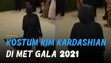 Kostum Unik Kim Kardashian di Met Gala 2021, Warganet: Penjahat di Detective Conan!
