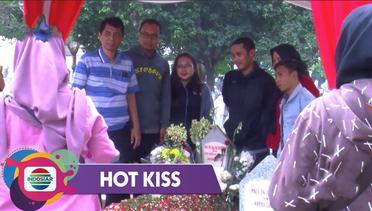 Hot Kiss - Seminggu Setelah Kepergian B.J Habibie, Peziarah Masih Terus Berdatangan