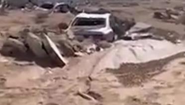 Dahsyatnya Dampak Badai Daniel Memicu Banjir Bandang, Gedung Runtuh, Mobil-Mobil Terkubur