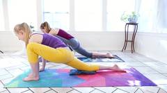 Yoga for Complete Beginners to Improve Flexibility
