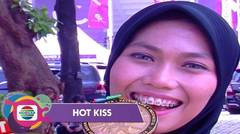 Defia Rosmaniar Peraih Medali Emas Pertama Untuk Indonesia - Hot Kiss