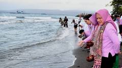 Ibu Iriana Jokowi Ajak Masyarakat untuk Lestarikan Laut Indonesia, Banyuwangi, 25 Juli 2023