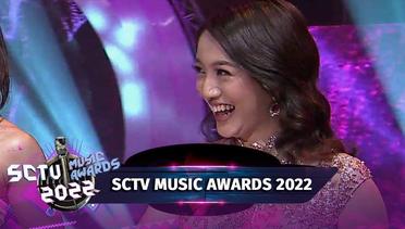 Fiuh Hampir Aja!! Natalie Zenn Kesandung dan Hampir Jatuh | SCTV Music Awards 2022