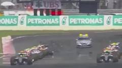 Race Start  Crash Formula 1 Malaysia GP 2016
