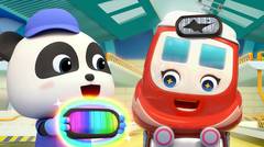 Bayi Panda Memperbaiki Kereta