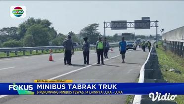 MInibus Tabrak Truk