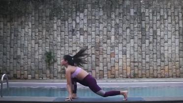 10 - Menit Yoga Sebelum Kerja - Ferna Tjhia _ Yoganesia