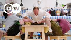 Quirky Customs - Gulat Jari di Bavaria – Angka Terkuat Menang