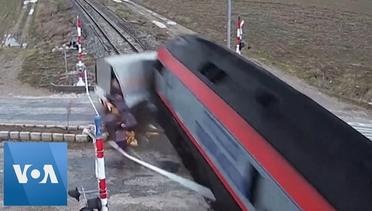 CCTV Footage Shows Train Smashing Into Truck at Crossing in Turkey