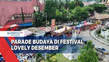 Parade Budaya Di Festival Lovely Desember