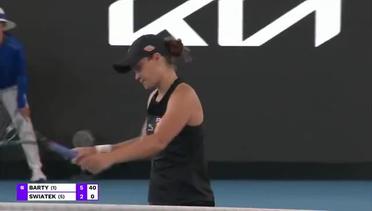 Match Highlights | Ashleigh Barty vs Iga Swiatek | WTA Adelaide International 2022
