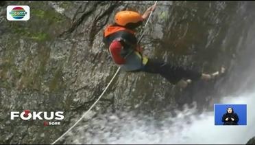 Sensasi Olahraga Ekstrem dengan Teknik Menuruni Tebing di Air Terjun - Fokus Sore