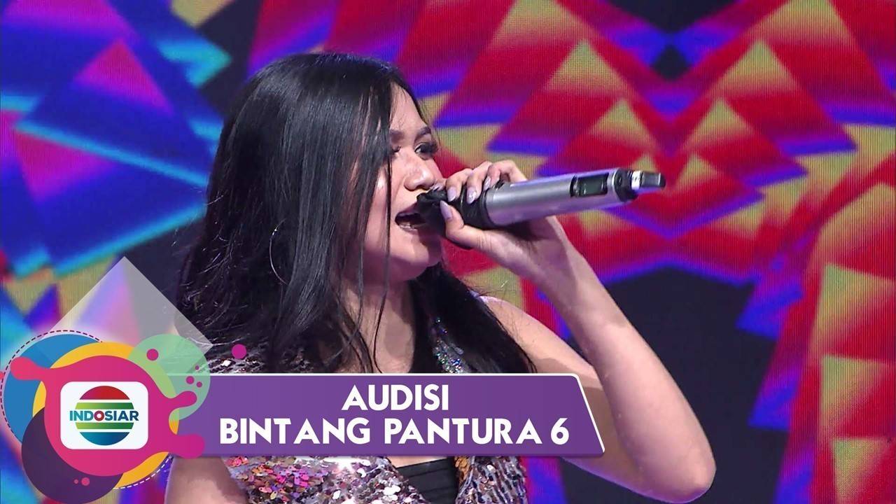 Ayollar echinish xonasida plyajdagi yashirin kamera porno