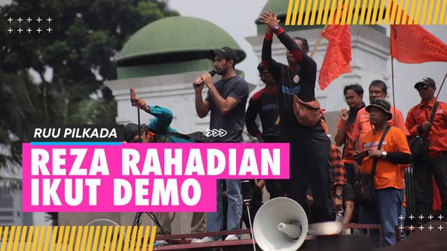 Potret Reza Rahadian Ikut Demo Kawal Putusan MK di Depan DPR, Akui Tak Bisa Tidur Tenang