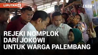 Warga Palembang Sambut Antusias Bagi-bagi Amplop dari Presiden Jokowi