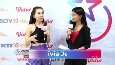 Olivia Jensen Jagokan Valentino Jebret untuk Pertandingan Hari Ini - Eksklusif Keseruan NonStop Turnamen Olahraga Selebriti Indonesia Bersama Cat Dinding Supersilk Anti Noda