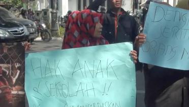 Puluhan orangtua murid datangi Pemkot Bandung