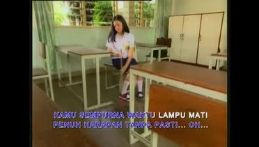 Slank - Jembatan Gantung (Official Music Video)