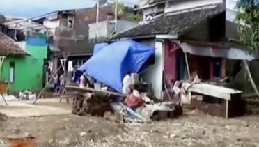 Tenda Darurat Korban Banjir Garut hingga Mesin Gol Baru Persib