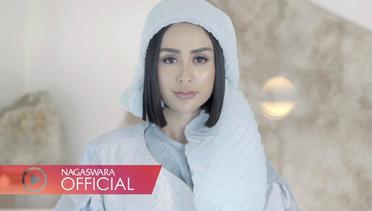 Selvi Kitty - Mohon Ampunan (Official Music Video NAGASWARA) #religi