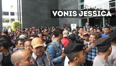 NEWS FLASH: Demi Vonis Jessica, Puluhan Karyawan Ayah Mirna Bolos Kerja