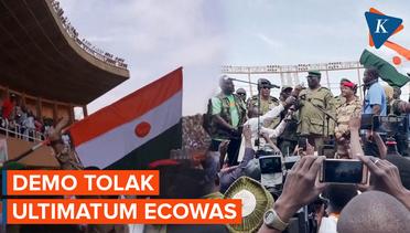 Pro-Kudeta Militer Demo Tolak Ultimatum ECOWAS dan Barat