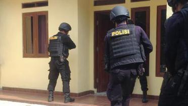 News Flash: Batasi Gerak Teroris Polisi Razia Indekos dan Kontrakan