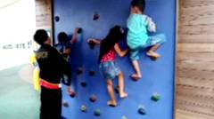 ARA bermain di taman bermain Anak-anak - Fun indoor playground for family