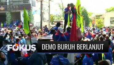 Blokade Jalan! Demo Buruh Tolak UU Cipta Kerja Terus Berlanjut di Berbagai Daerah