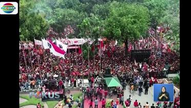 Pawai Kemenangan Persija Jakarta, Ribuan Jakmania Penuhi Balai Kota - Fokus