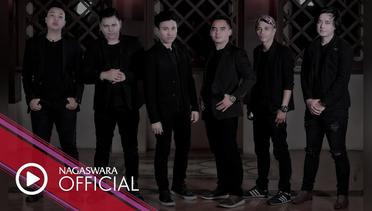 Luvia Band - Jangan Menangis Untukku (Official Music Video NAGASWARA) #music