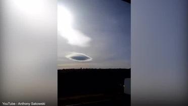 Rekaman Penampakan Awan Aneh, Alien Sembunyikan UFO?