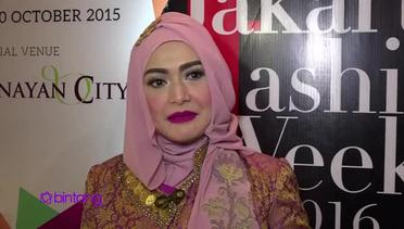  Eddies Adelia Reunian Hijabers di Jakarta Fashion Week 2016