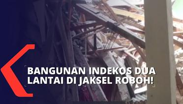 Bangunan Indekos Dua Lantai di Jaksel Roboh dan Timpa Sebuah Warung